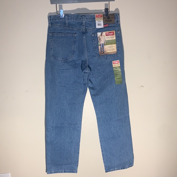 Wrangler Authentic Jeans ‼️ - Picture 2 of 5